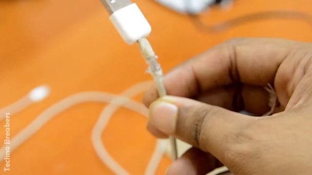 How to Repair Broken iPhone Cable смотреть онлайн