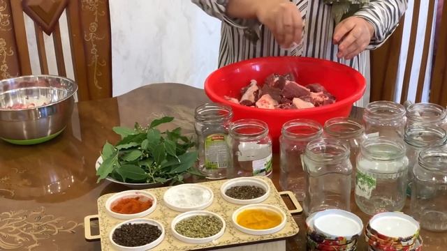 Bu üsul ilə əti bütün qış saxlaya biləcəksiz👍🏻həyətimdən yığıb qurutduğum bibər ilə pul bibər🌶️ смотреть онлайн