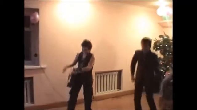 СЮРПРИЗ ДЛЯ РОДИТЕЛЕЙ смотреть онлайн