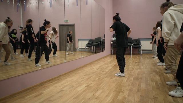Саша Коломийцева Hip Hop смотреть онлайн