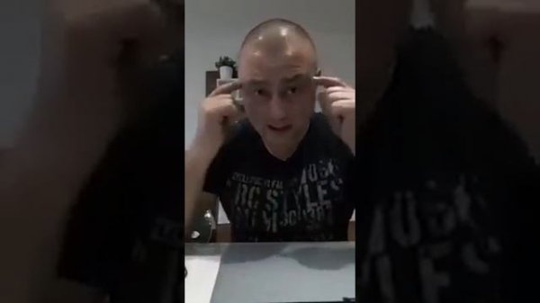 мужик рассказывает истории