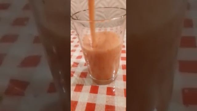 Fresh tomato juice #short #tomato #tomatojuice #satisfying#cel&deckstv смотреть онлайн