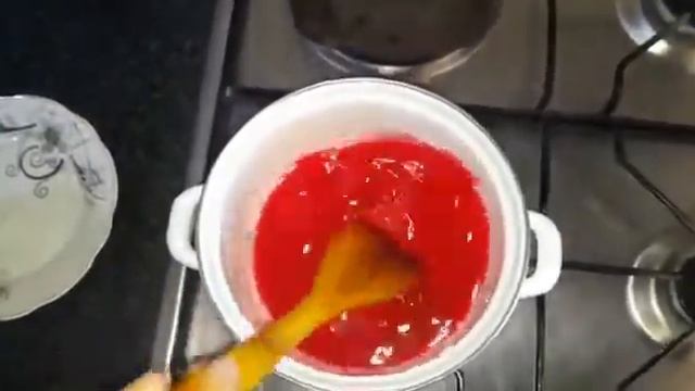 САХАРНАЯ КАРАМЕЛЬ . RENGARENG QƏND. смотреть онлайн