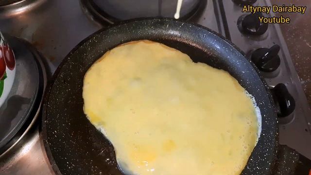 Омлет.Тангы аска не дайындауга болады.Завтрак для ленивых за 2 минут!Вкусный завтрак на сковороде! смотреть онлайн