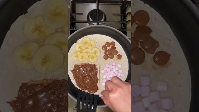 I TRIED THE NUTELLA & MARSHMALLOW TORTILLA WRAP! #shorts смотреть онлайн