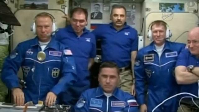 Астронавт Тим Пик на МКС смотреть онлайн