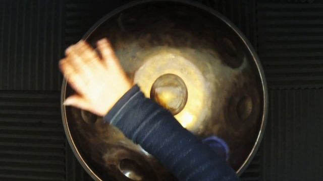 ZEPHYR - D Celtic Minor 10+1 (432Hz) - D) [F G] A C D E F G A C смотреть онлайн