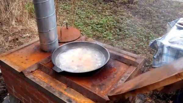 Шорпо по-киргизски в казане на печке