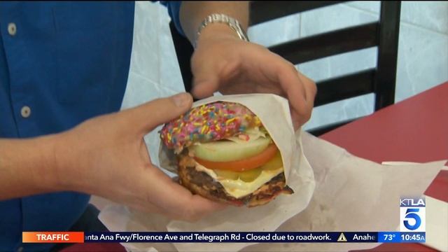 Burrous' Bites - Honey Donut & Teriyaki in West Covina смотреть онлайн