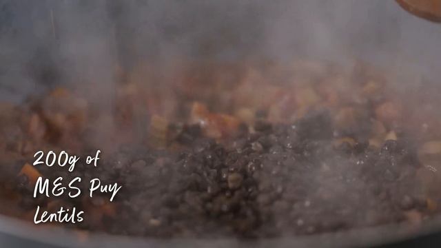 Chris' Vegan Mushroom and Lentil Bolognese | Cook With... M&S FOOD смотреть онлайн