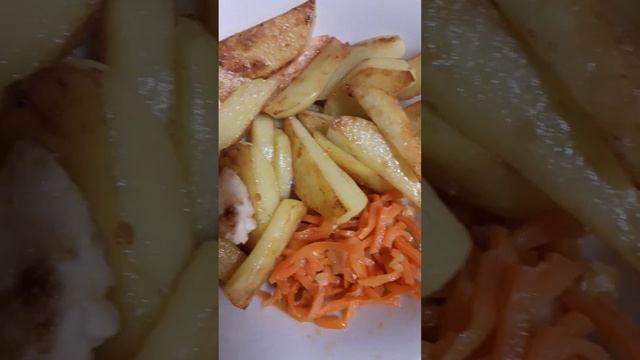 перекус мини картошка с курицей и морковка и майо #schorts смотреть онлайн