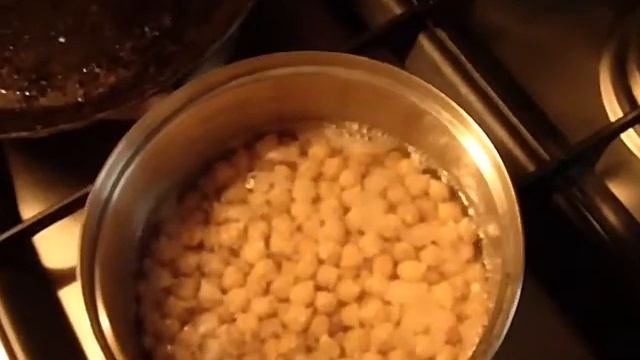 Preparation - Kochen der kichernden Kichererbsen смотреть онлайн