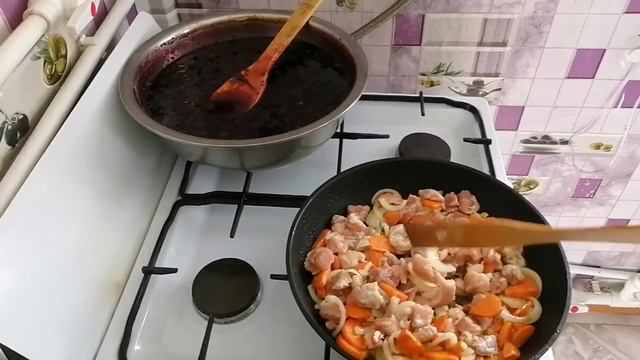 Vlog /Домашний влог. Тушёная капуста с рисом. смотреть онлайн