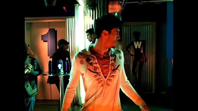 Enrique Iglesias Escape смотреть онлайн