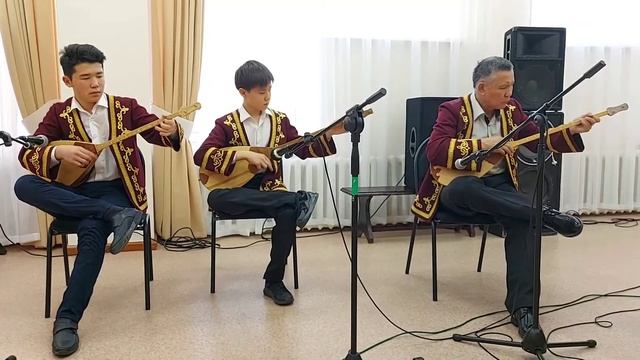 1.«Дала әуендері» қалалық Фестивалінің ІІ кезеңін жанры эстрадалық әндер қабыл алыңыздар! смотреть онлайн