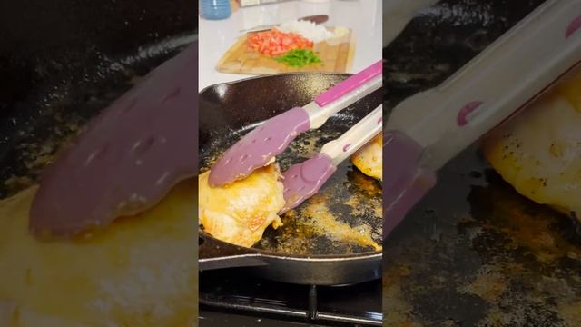 Recipe of the Week: Creamy Tuscan Chicken смотреть онлайн