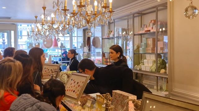 Laduree Paris Macaron And Cake Shop #paris #laduree #macaron