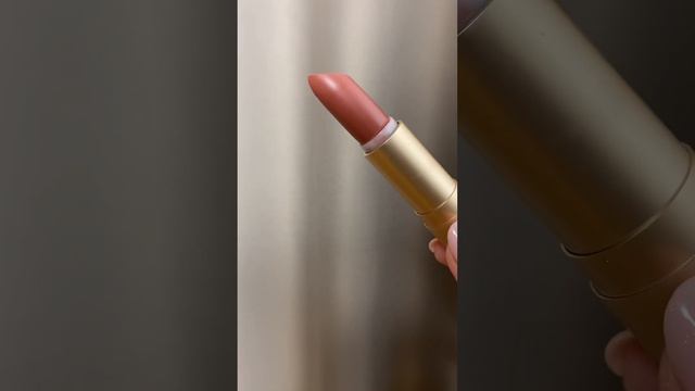 Аналог charlotte tilbury?! Uvinion sophe #charlottetilbury #косметика #озон #макияж смотреть онлайн