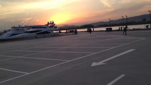 costa navarino helicopter landing @ marina flisvos смотреть онлайн