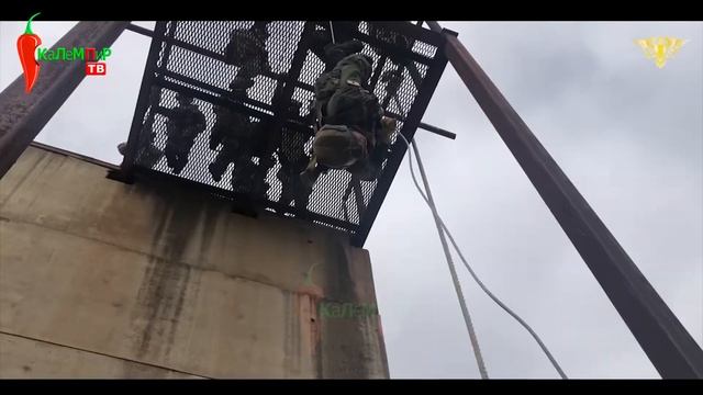 Аскерлерибиздин ДУХу миң! Индия менен машыгуудан үзүндү! КАНЖАР-Х смотреть онлайн
