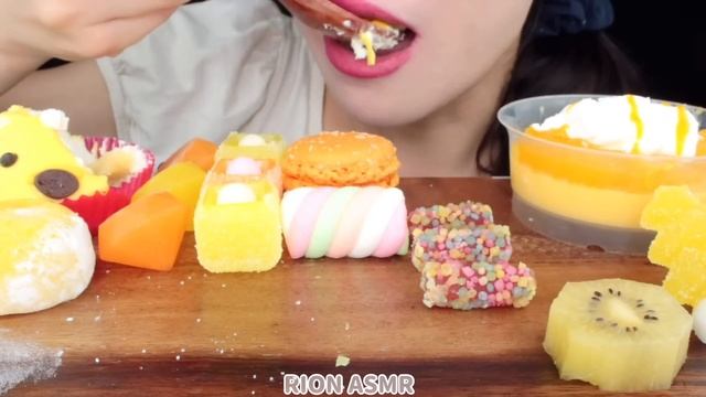 【ASMR】YELLOW & ORANGE DESSERTS🧡💛 MUKBANG 먹방 食べる音 EATING SOUNDS NO TALKING смотреть онлайн
