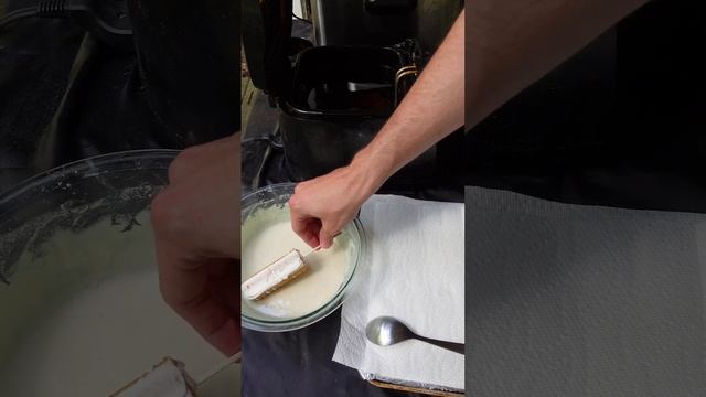 Deep Fried Pumpkin Spice Rolls #shorts #foodie #cooking #cheflife #comedy #deepfried #viral #recipe смотреть онлайн