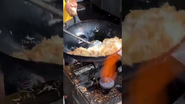Chicken fried rice only ₹50 in hyderabad|| indian street food || street food #shorts #streetfood смотреть онлайн