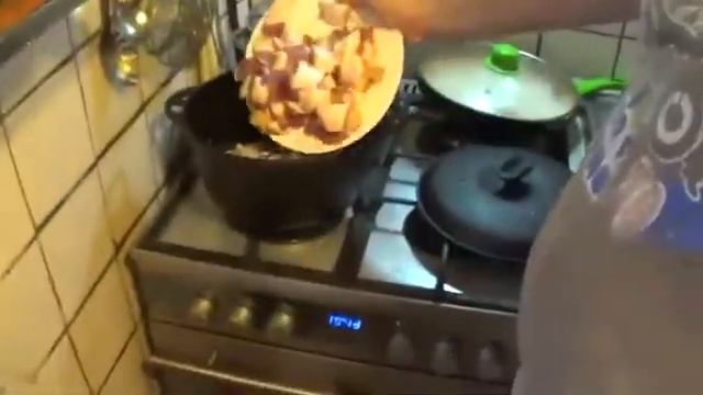 Вкусно жрать с Вованом Щи и Кулиш смотреть онлайн