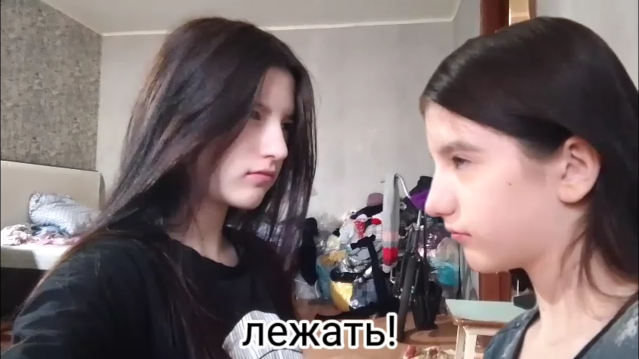 Маргарита VS Соня | К нам приехала ТЁТЯ ЗОЯ! Маша и Катя пытаются померить сестёр смотреть онлайн