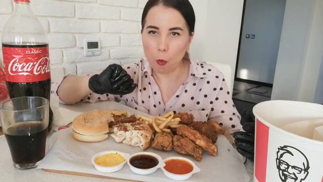 Кфс мукбанг. Я столько не съем курицы!!!! смотреть онлайн