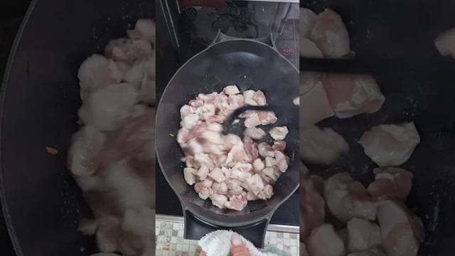 Тушёная капуста с курицей в духовке! Вкусный, простой рецепт! смотреть онлайн