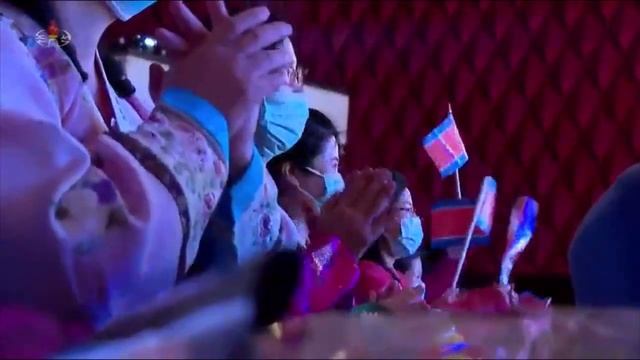 МЕЛОДИИ СЕВЕРНОЙ КОРЕИ 종합편집 4월의 하늘가에 울리는 인민의 노래 제8차 4월의 봄 인민예술축전 1 смотреть онлайн