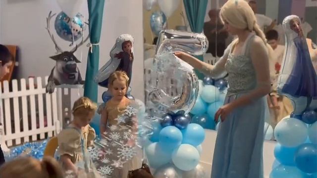 ДЕНЬ РОЖДЕНИЯ АННЫ ХОЛОДНОЕ СЕРДЦЕ В IQBABYCLUB, ЖК ЦАРСКАЯ ПЛОЩАДЬ