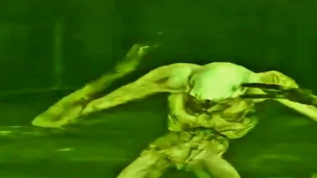 Мутант вылез из под земли и флексит смотреть онлайн