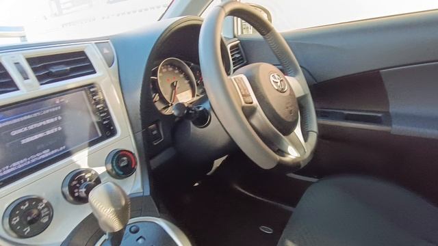 Toyota Ractis из Японии.mp4