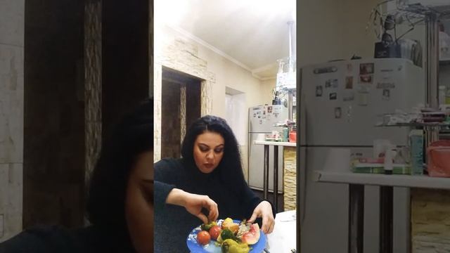 Mukbang|Мукбанг|Кушаю тушёные овощи и опять камеру не так поставила)) mukbang stewed vegetables смотреть онлайн
