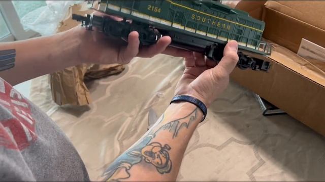 Mail Call Friday - O scale Diesel Engine смотреть онлайн