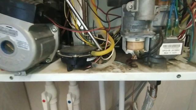 ХЛОПКИ ПРИ РОЗЖИГЕ КОТЛА NAVIEN.Причины.navien смотреть онлайн