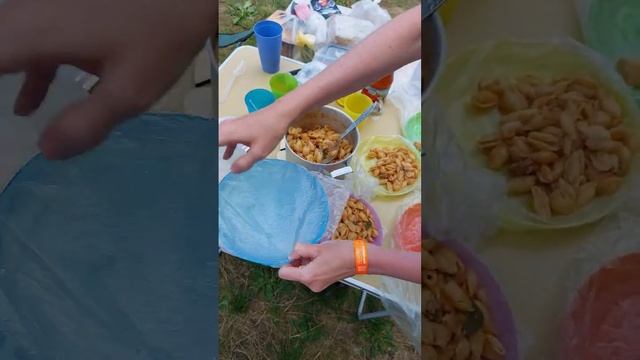 Походный лайфхак, как не мыть посуду на кемпинге. смотреть онлайн