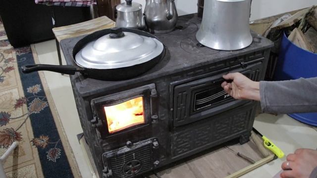 We Made Homemade American Hamburger on Wood Stove смотреть онлайн