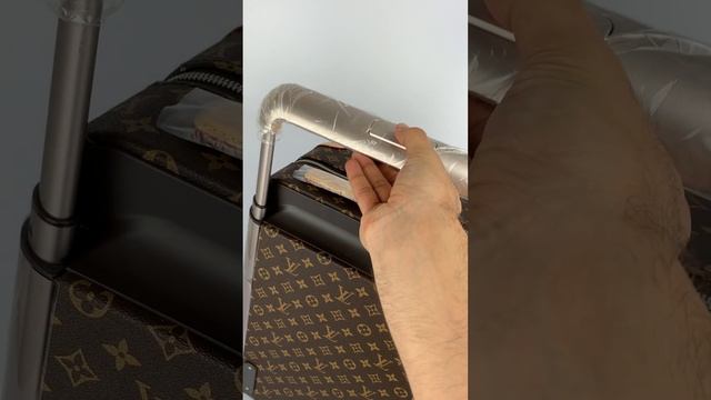Чемодан LOUIS VUITTON MONOGRAM HORIZON 55 в интернет магазине LuxBag.ru