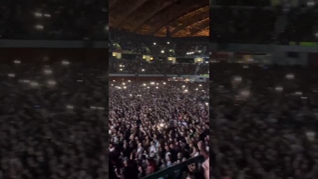 Rosalía - Hentai (live in Lisbon, 27/11/2022) смотреть онлайн