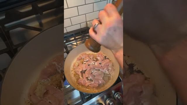 Chicken Carbonara смотреть онлайн