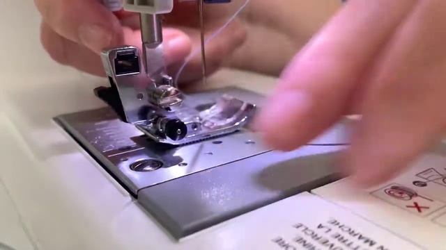 Brother Automatic Threader, Replacing Needle, and how to Thread Machine смотреть онлайн