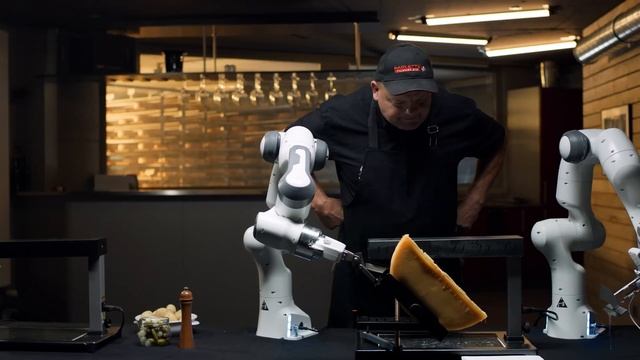 Der Roboter der Raclette streicht смотреть онлайн