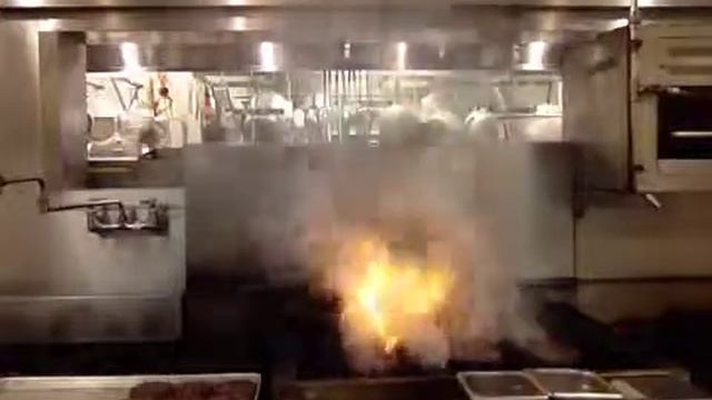 Black Angus Burger Grilling смотреть онлайн