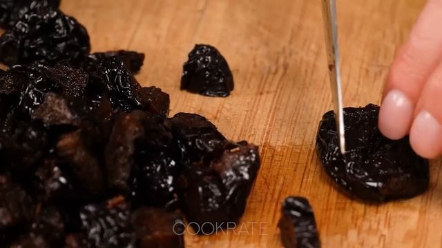 I taught all my friends how to make the fastest chocolate cake! смотреть онлайн