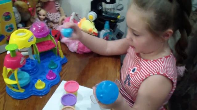 Пластилин Плей До Делаем ОБЗОР Распаковываем игровой набор Play Doh Sweet Shoppe для выпечки смотреть онлайн