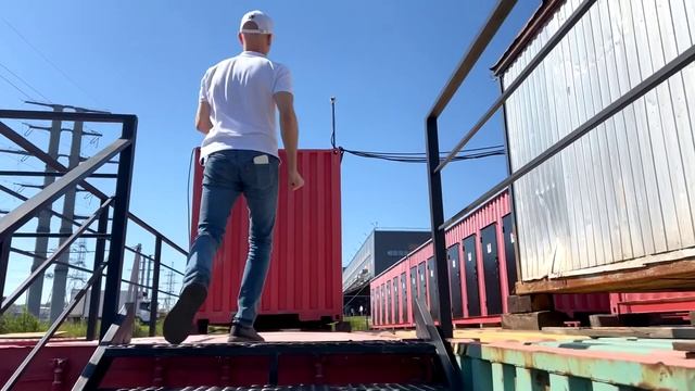 Площадка на Адмирала Корнилова 5, обзор кладовок на втором этаже смотреть онлайн