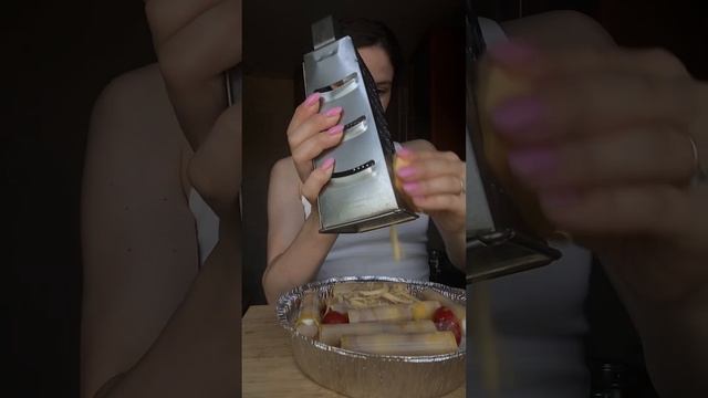 Готовим Каннеллони с томатами черри и мацареллой в сливках! смотреть онлайн